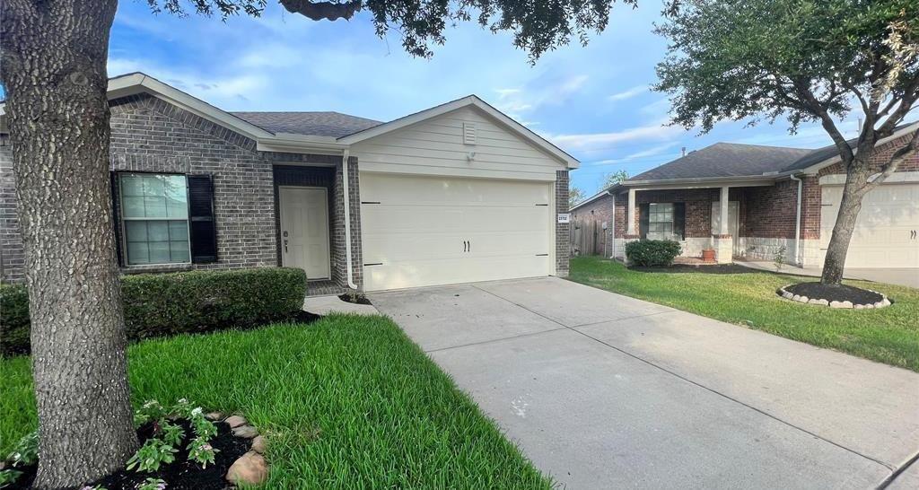 23702 N Newport Bend in Katy, TX - Building Photo