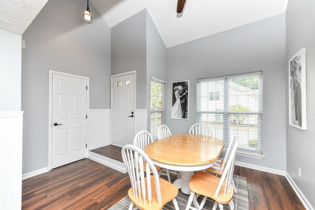 2502 Chaseway Ct in Indianapolis, IN - Building Photo - Building Photo