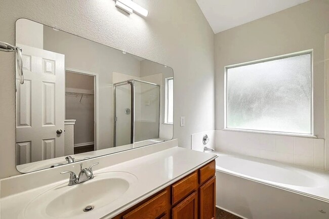 property at 2702 Orchard Creek Ln