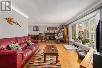 3061 Upper Otterson Pl in Ottawa, ON - Building Photo - Building Photo