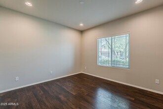 10819 W Bronco Trail in Peoria, AZ - Foto de edificio - Building Photo