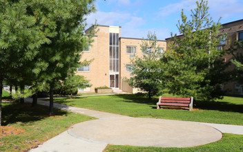 Park Lane East in Upper Darby, PA - Building Photo - Building Photo