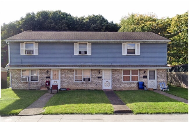 property at 319 N 6th St