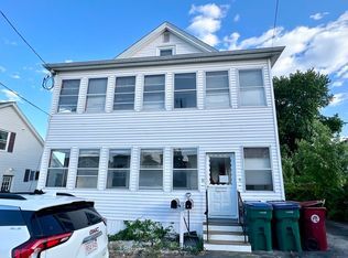 17 Alma St in Lowell, MA - Building Photo