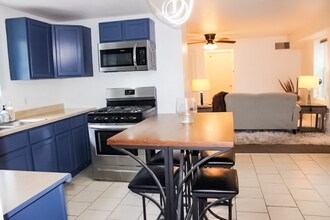 1617 Duels St in New Orleans, LA - Building Photo - Building Photo