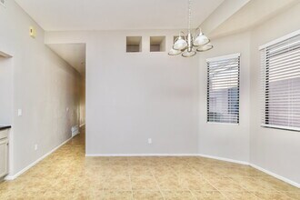 9495 E Lochnay Ln in Tucson, AZ - Building Photo - Building Photo