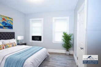 23 Desmoines Rd, Unit 2 in Quincy, MA - Building Photo - Building Photo