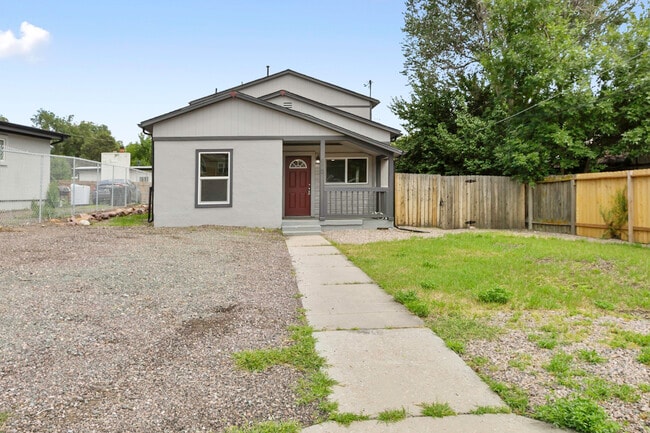 815 E Hills Rd in Colorado Springs, CO - Building Photo - Building Photo