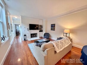 1725 P St NW in Washington, DC - Building Photo - Building Photo