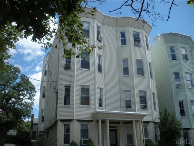 16 Cedar St in Yonkers, NY - Foto de edificio