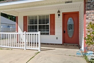 10443 3rd Ave in D'Iberville, MS - Foto de edificio - Building Photo