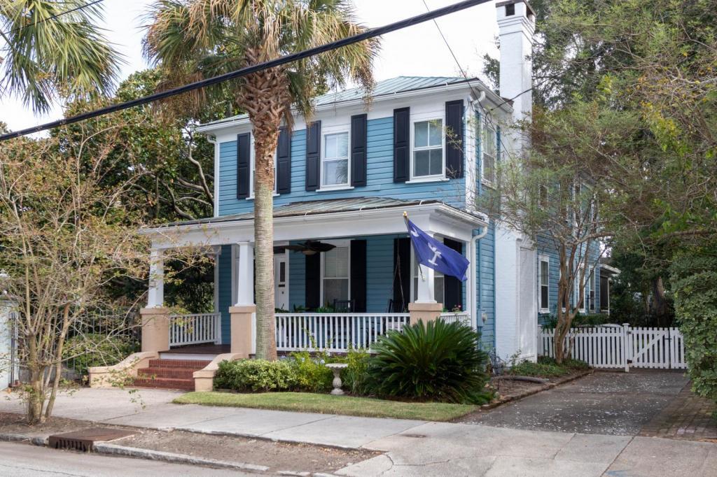 56 Gadsden St in Charleston, SC - Building Photo