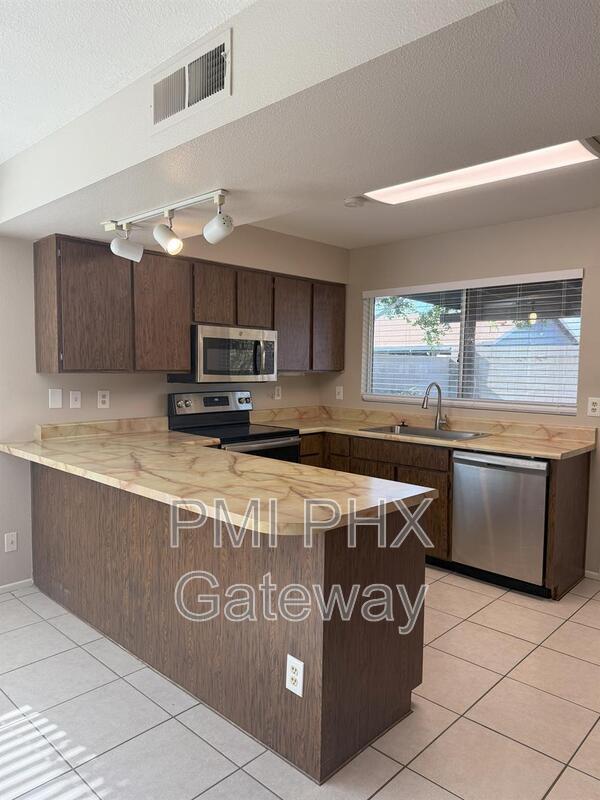 1623 W Pampa Ave in Mesa, AZ - Building Photo - Building Photo