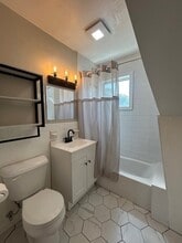 84 Durfee St, Unit 3 in New Bedford, MA - Building Photo - Building Photo