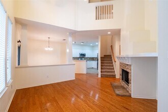 16 Scarlet Woods Ct in The Woodlands, TX - Building Photo - Building Photo