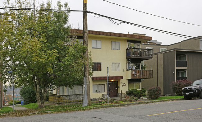 The Ferns in New Westminster, BC - Building Photo - Building Photo