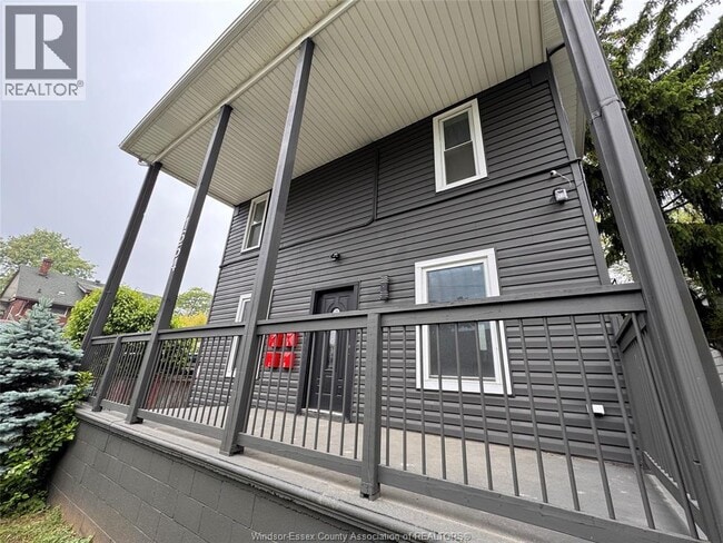 1654 Martindale St in Windsor, ON - Building Photo - Building Photo