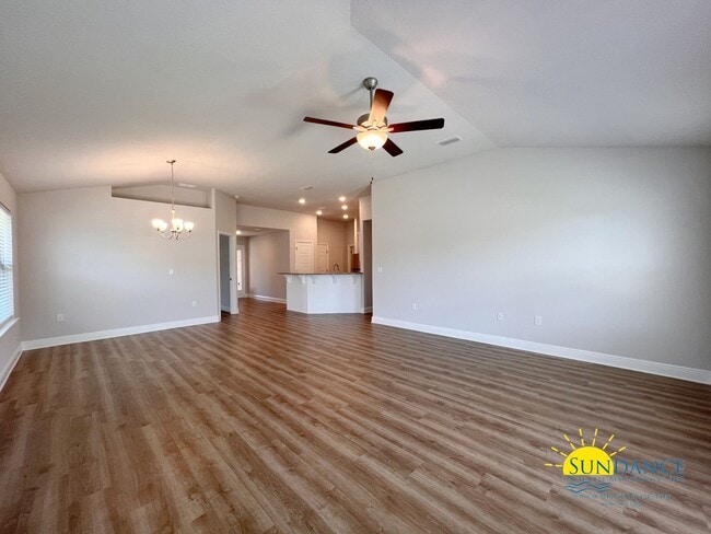 214 Baycliff Dr in Crestview, FL - Building Photo - Building Photo