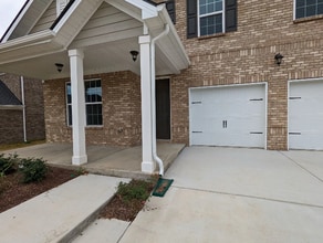 311 Sunderland Dr in Mount Juliet, TN - Foto de edificio - Building Photo