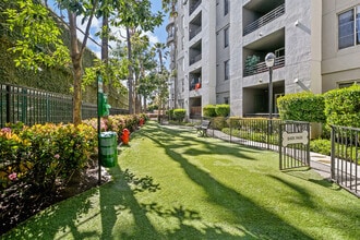 Anara Santa Monica in Santa Monica, CA - Building Photo - Building Photo