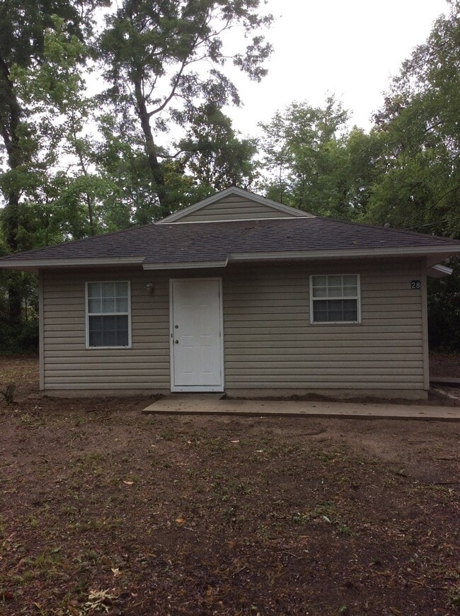 28 Feather Trail in Crawfordville, FL - Building Photo - Building Photo