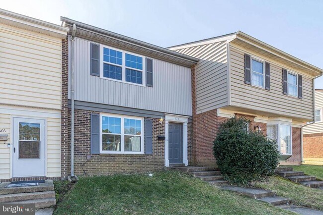 property at 324 Garfield Ct