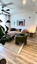 722 NW 2nd Ave, Unit B in Fort Lauderdale, FL - Building Photo - Building Photo