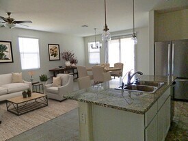 15408 W Edgemont Ave in Goodyear, AZ - Building Photo