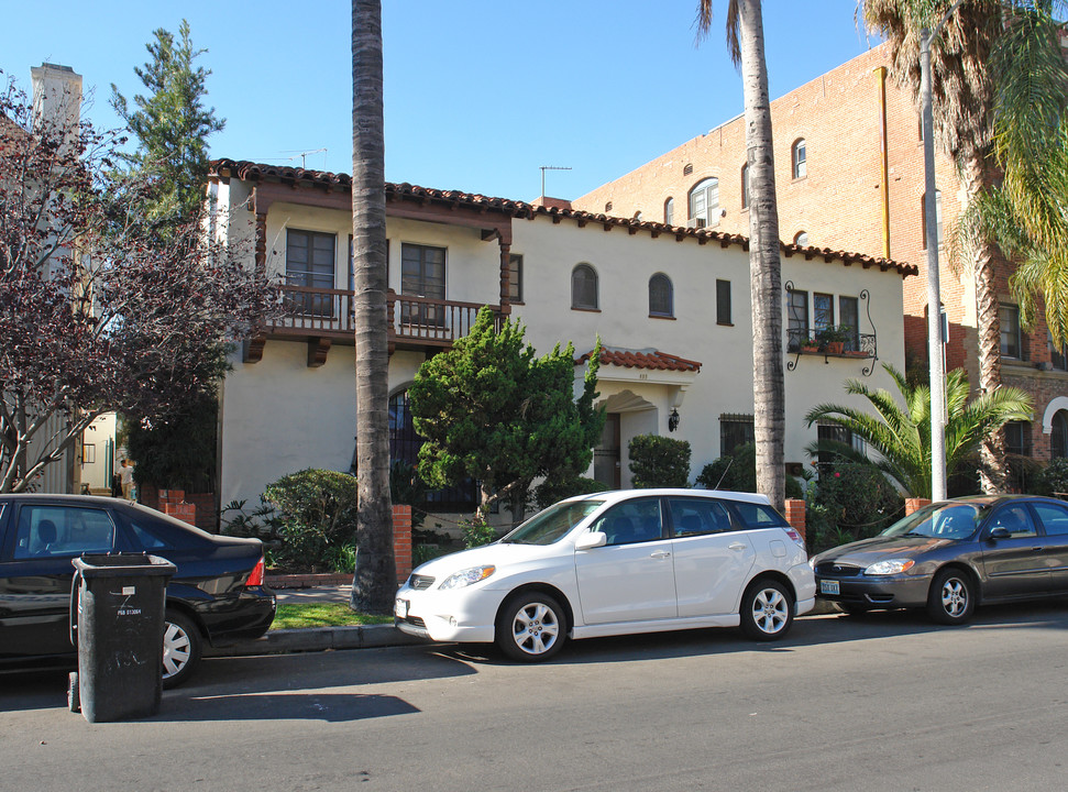 409 S Cochran Ave in Los Angeles, CA - Foto de edificio