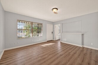 5315 Bellfort Ave in Houston, TX - Building Photo - Building Photo