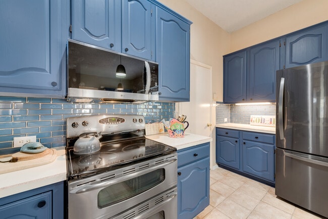 1300 Winnipeg Dr in Lewisville, TX - Building Photo - Building Photo