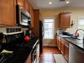 35 Magnolia Ave in Cambridge, MA - Building Photo - Building Photo