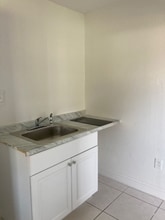 3840 Seabridge Dr in Orlando, FL - Building Photo - Building Photo