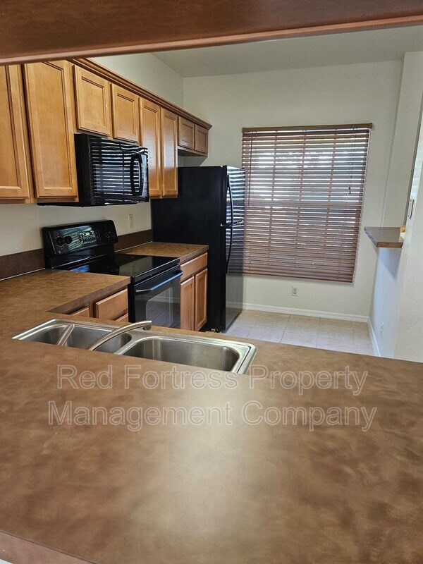 8293 Pacific Beach Dr in Ft. Myers, FL - Foto de edificio - Building Photo