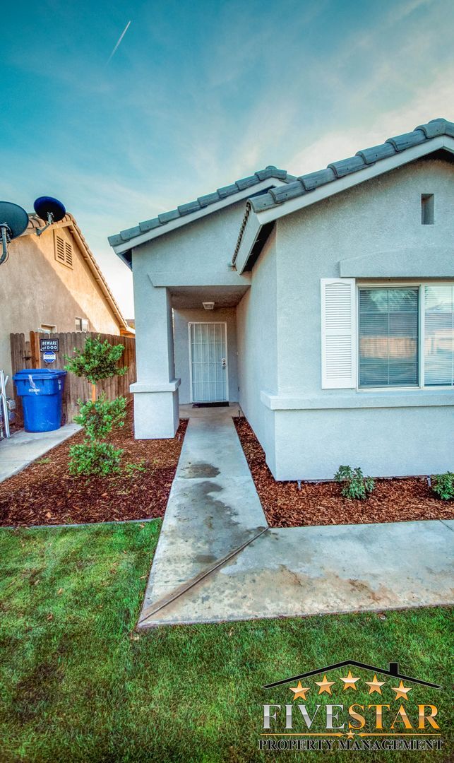 6809 Firebaugh St in Bakersfield, CA - Building Photo - Building Photo