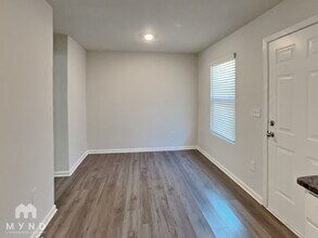 1832 Carrington Dr in Griffin, GA - Foto de edificio - Building Photo