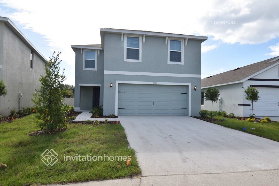 5006 Granite Dust Pl in Rubonia, FL - Building Photo