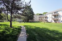 Crosswinds Apartments in Omaha, NE - Foto de edificio - Building Photo