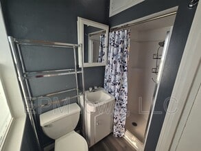 2019 Falls Ave in Waterloo, IA - Building Photo - Building Photo