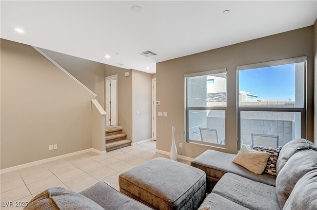 property at 9864 Kings Glen St