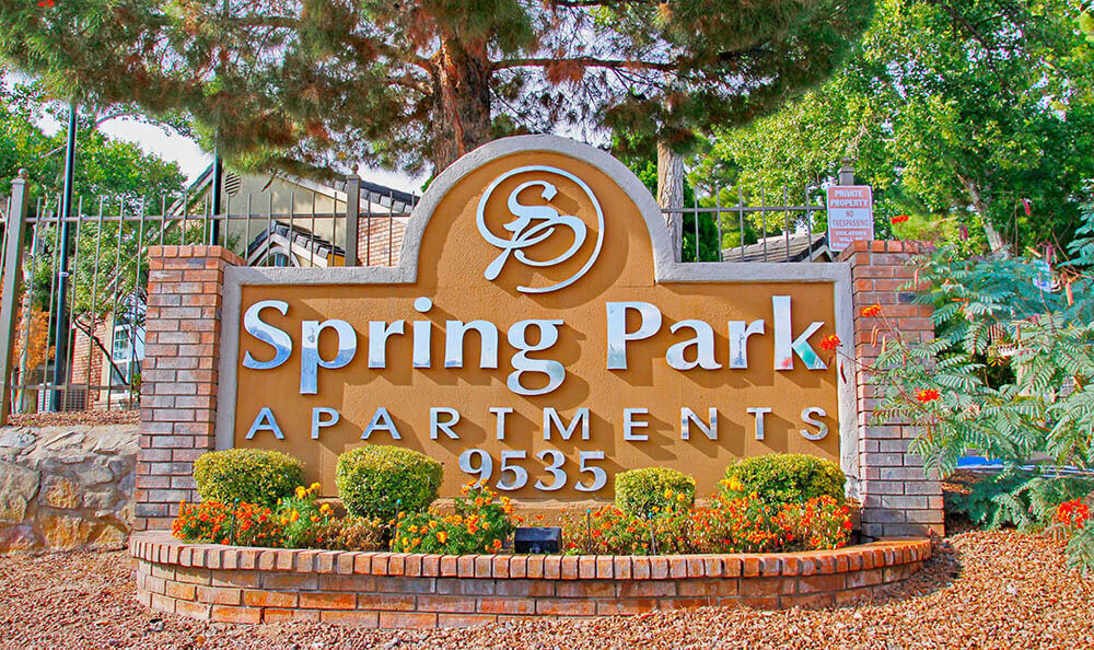 SPRING PARK in El Paso, TX - Building Photo