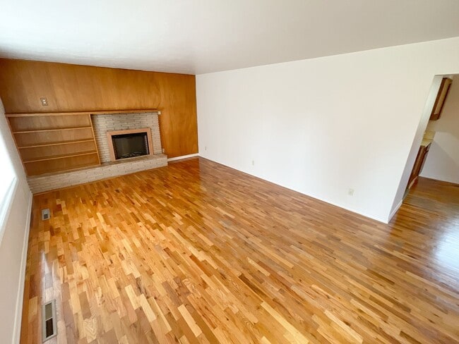 1431 Carlson Dr in Klamath Falls, OR - Building Photo - Building Photo