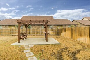 3010 Old Ironsides Dr in College Station, TX - Building Photo