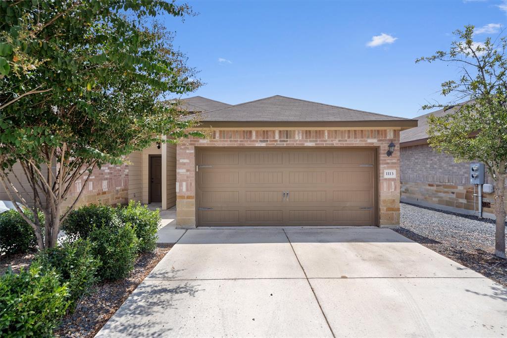1113 Stanley Wy in Seguin, TX - Building Photo