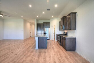 31603 Zoe Pt in Hockley, TX - Foto de edificio - Building Photo