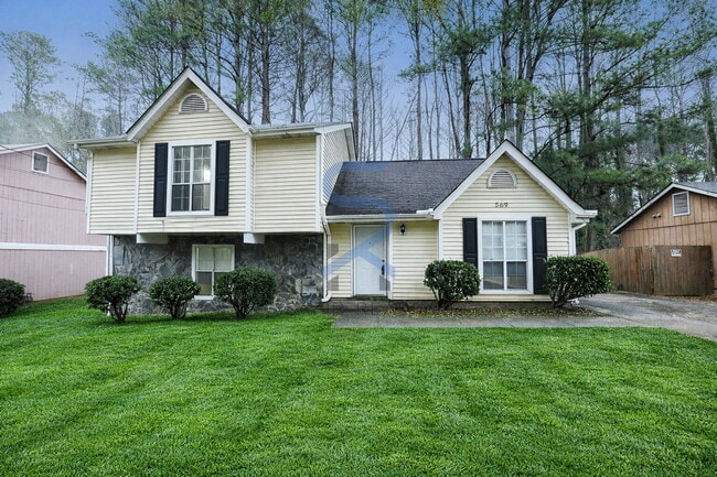 property at 569 Utoy Cir SW