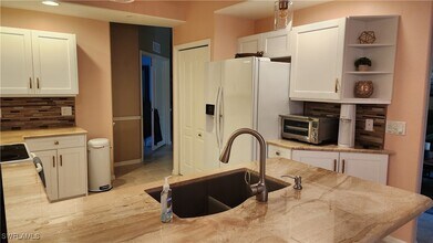 3545 Laurel Greens Ln N in Naples, FL - Building Photo - Building Photo