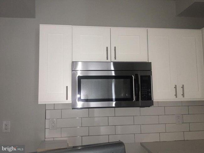 5358 Addison St-Unit -2ND FLOOR in Philadelphia, PA - Building Photo - Building Photo