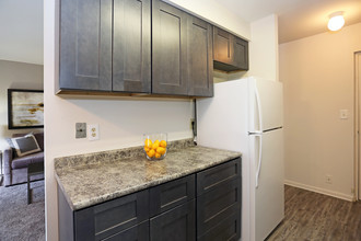 Executive House Apartments in Lansdale, PA - Building Photo - Interior Photo