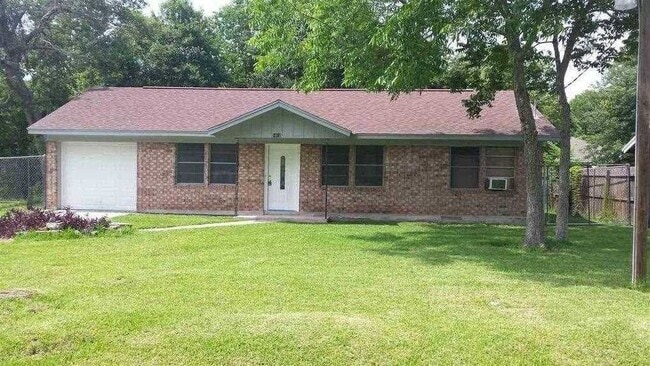 property at 1812 Bowie St